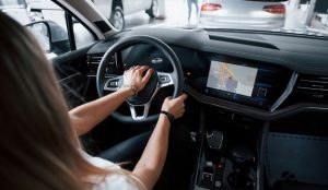 Автомобиль KGM Tivoli: надежный спутник на любом пути